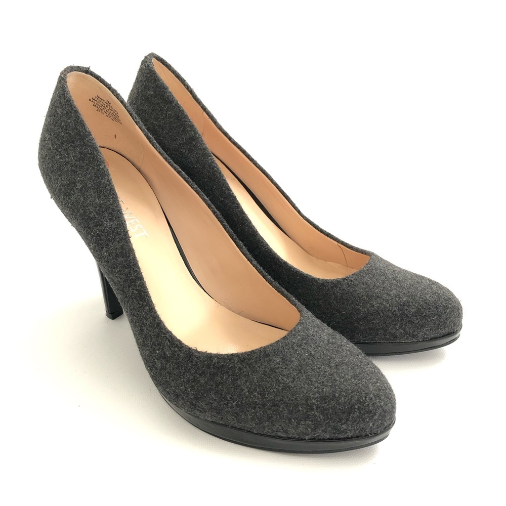 Nine West gray pump Sz 7